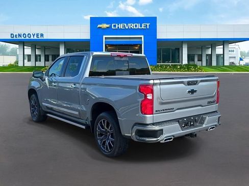 New 2026 Chevrolet Silverado 1500 High Country AWD/4WD image 8