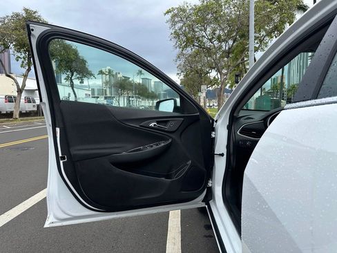 Used 2025 Chevrolet Malibu LT image 13