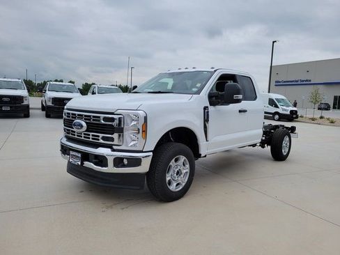 New 2025 Ford F250 XL image 7
