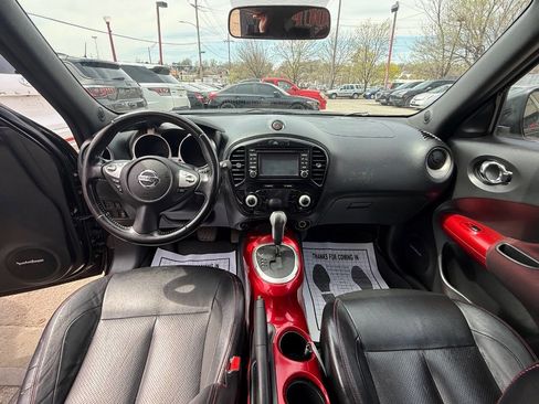Used 2015 Nissan Juke SL image 12