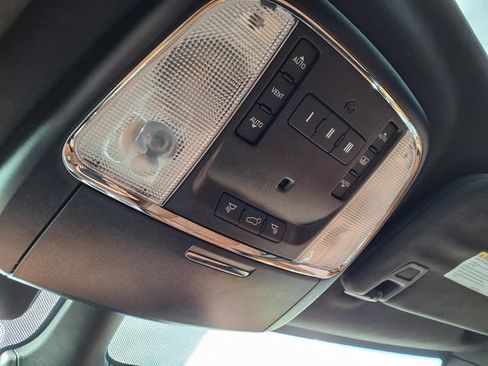 Used 2020 Jeep Grand Cherokee Summit AWD/4WD image 17