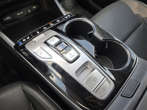 Used 2024 Hyundai Tucson Limited image 26