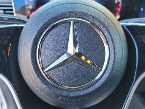 Used 2024 Mercedes-Benz GLE 350 4MATIC image 29