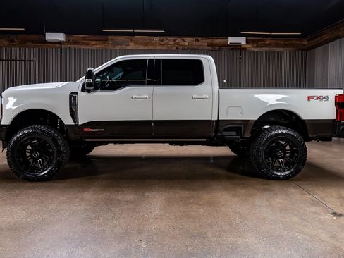Used 2025 Ford F250 King Ranch AWD/4WD image 6