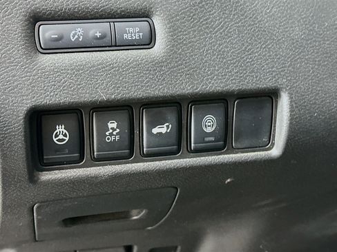 Used 2024 Nissan Murano SL image 16