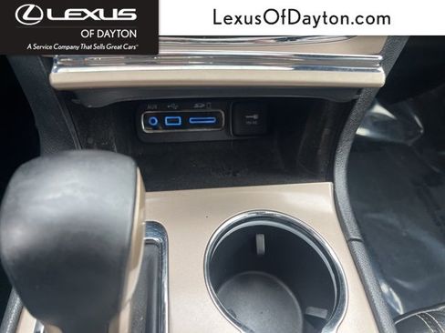 Used 2017 Jeep Grand Cherokee Limited w/ Luxury Group II image 26