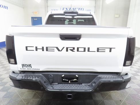 Used 2025 Chevrolet Colorado Trail Boss image 31
