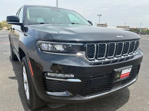 Used 2022 Jeep Grand Cherokee Limited AWD/4WD image 8