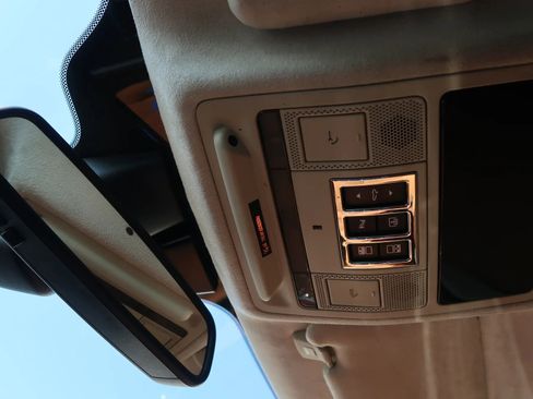 Used 2017 Jaguar XJ L Portfolio image 38