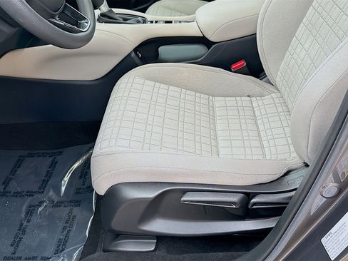 Certified 2023 Honda HR-V LX image 17