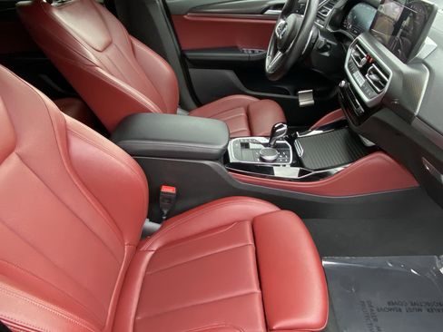 Used 2023 BMW X4 M40i w/ Premium Package image 11