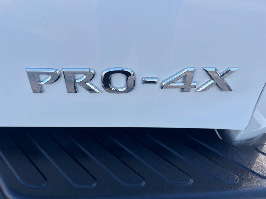 Used 2016 Nissan Frontier PRO-4X AWD/4WD image 23