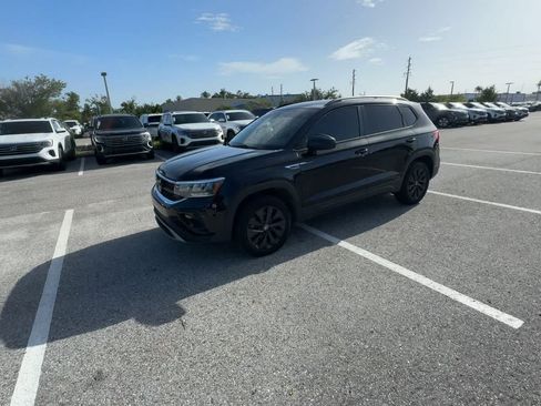 Used 2024 Volkswagen Taos S FWD image 4