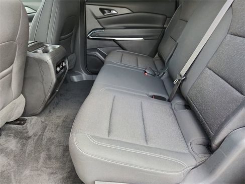 Used 2024 Chevrolet Traverse LS image 24