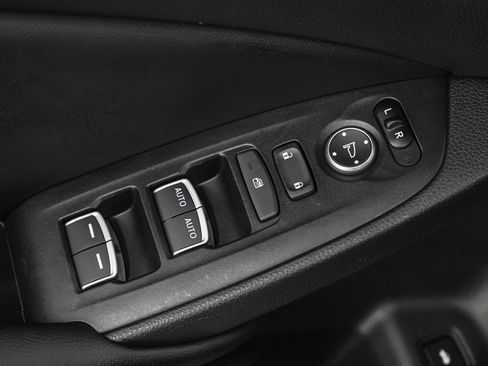 Used 2021 Honda Accord Sport image 19