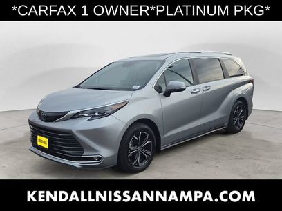 Used 2025 Toyota Sienna Platinum