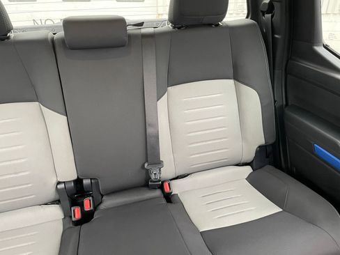 Used 2025 Toyota Tacoma TRD Off-Road image 35