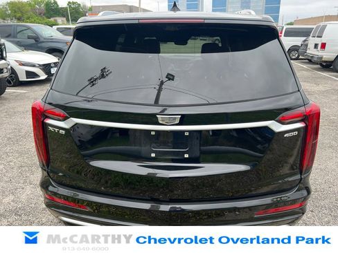Used 2024 Cadillac XT6 Premium Luxury w/ Technology Package FWD image 4