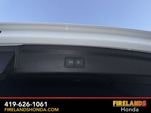 Used 2024 Audi Q3 2.0T Premium Plus image 37