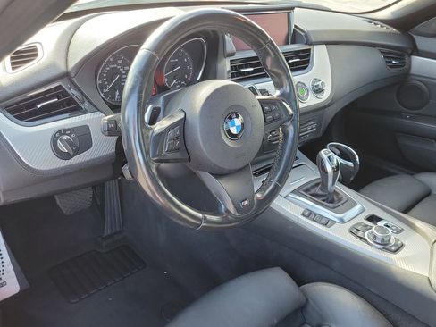 Used 2014 BMW Z4 sDrive35i image 10