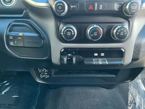 Used 2024 RAM 3500 Big Horn image 18