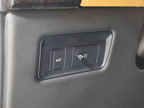 Used 2019 Land Rover Range Rover Autobiography AWD/4WD image 24
