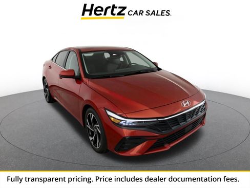 Used 2025 Hyundai Elantra SEL FWD image 1