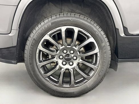 Used 2022 GMC Acadia Denali w/ Black Diamond Edition AWD/4WD image 36