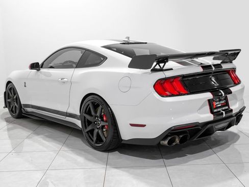 Used 2022 Ford Mustang Shelby GT500 w/ Carbon Fiber Track Pack image 8