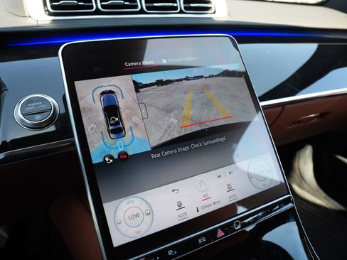 Used 2026 Mercedes-Benz S 580 4MATIC Sedan image 12