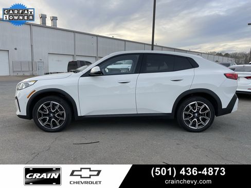 Used 2025 BMW X2 xDrive28i image 4