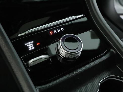 New 2026 Jeep Grand Cherokee Limited w/ Limited Altitude Package image 13