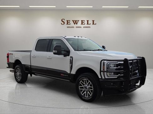 Used 2025 Ford F350 King Ranch AWD/4WD image 6