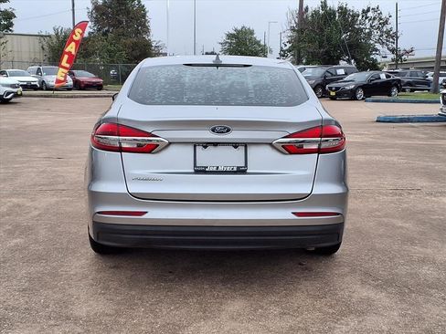 Used 2020 Ford Fusion S image 27