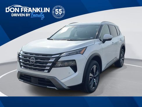 Used 2024 Nissan Rogue SL image 1