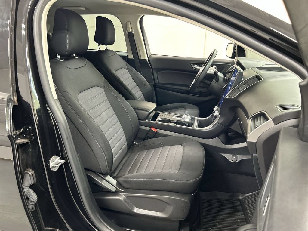 Used 2023 Ford Edge SE w/ Black Appearance Package AWD/4WD image 22