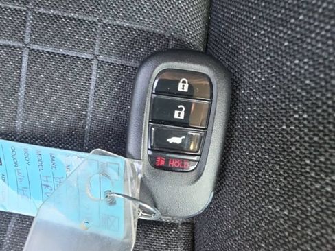 Used 2025 Honda HR-V LX image 33
