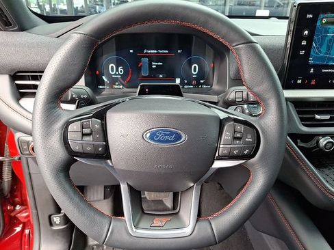 Used 2025 Ford Explorer ST AWD/4WD image 16