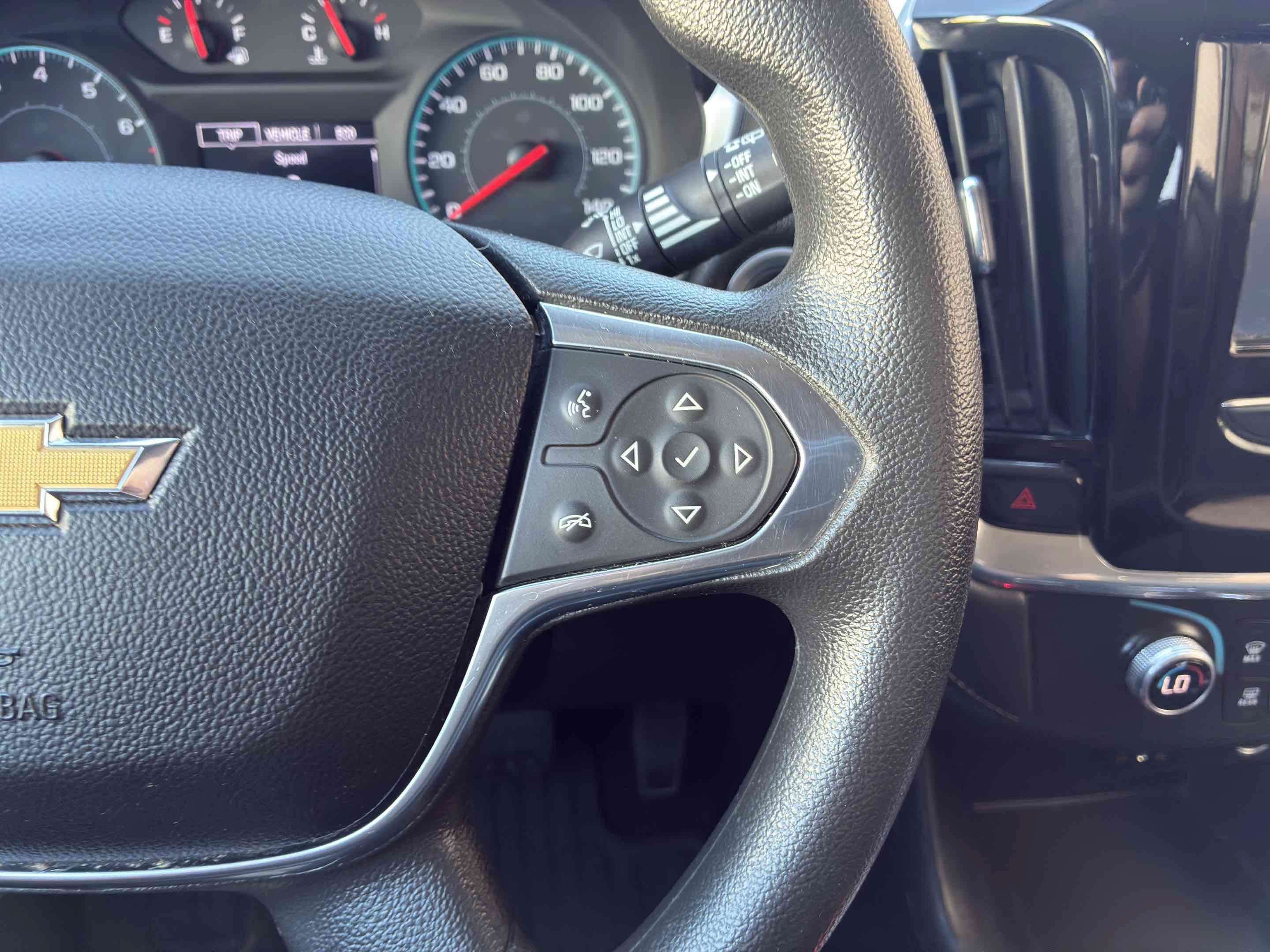 Used 2018 Chevrolet Traverse LS AWD/4WD image 20