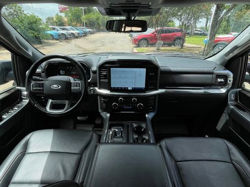 Used 2022 Ford F150 Lariat RWD image 11