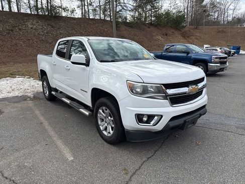 Used 2017 Chevrolet Colorado LT w/ LT Convenience Package image 3