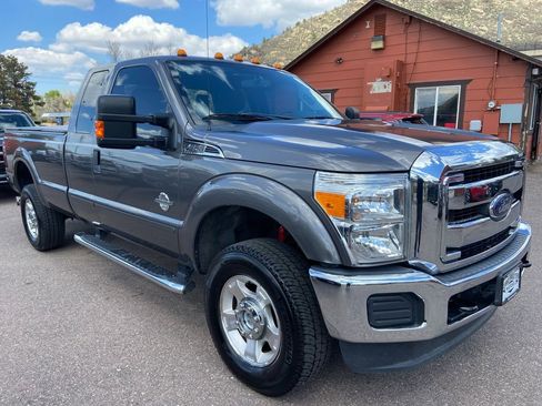 Used 2014 Ford F250 XLT w/ XLT Interior Package AWD/4WD image 3