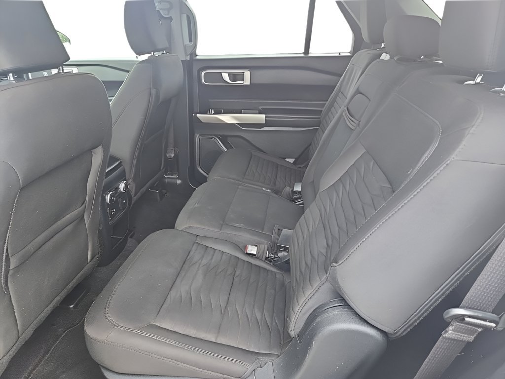 Used 2021 Ford Explorer XLT AWD/4WD image 19