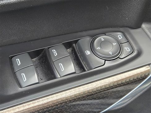 Used 2019 Chevrolet Silverado 1500 RST image 13