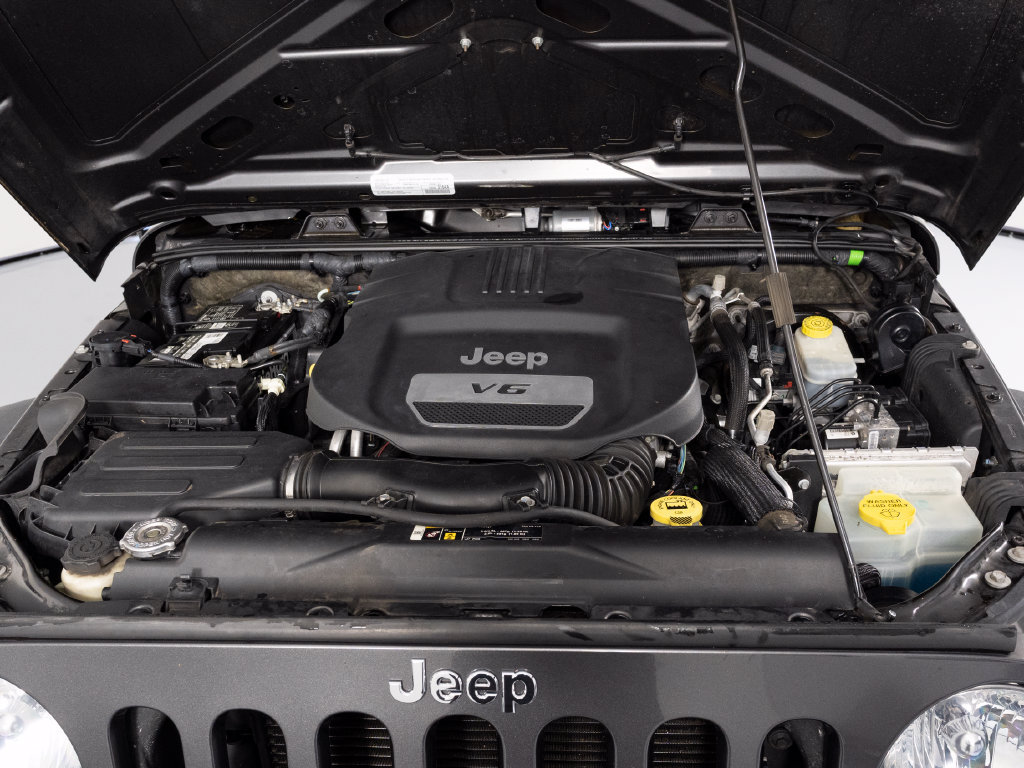 Used 2018 Jeep Wrangler Unlimited Sport S AWD/4WD image 37