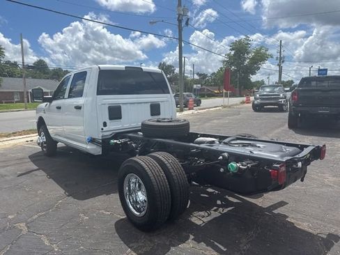 New 2026 RAM 3500 Tradesman w/ Chrome Appearance Group A AWD/4WD image 5