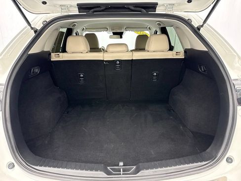 Used 2019 MAZDA CX-5 Touring FWD image 11