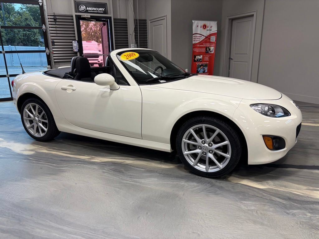 Used 2009 MAZDA MX-5 Miata Touring w/ Suspension Pkg RWD image 22