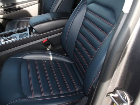 Certified 2024 Ford Edge SEL w/ Sport Appearance Package image 25