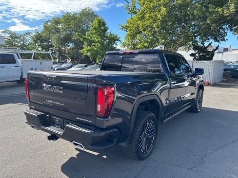 Used 2022 GMC Sierra 1500 Denali Ultimate AWD/4WD image 8